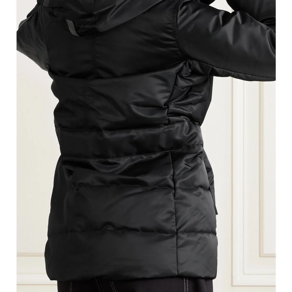 🎄🥗Like new condition Canada Goose MCKENNA Coat Black Size M - Picture 4 of 15